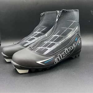 Alpina T10 Eve Womens Cross Country Ski Boots. Size 8 (42)